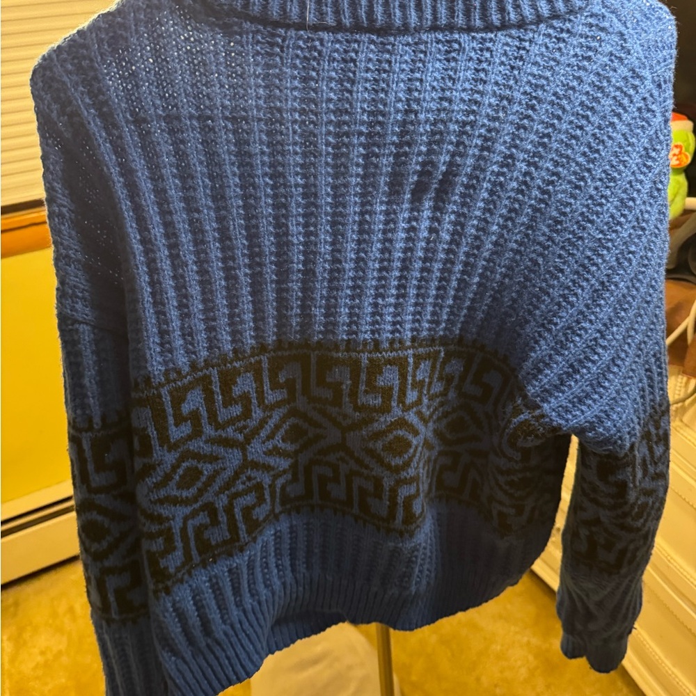Freshman Ribbed Blue Sweater - Picture 4 of 5